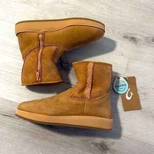 NWT- Olukai- PA’ina HULU- tan/tan- leather ankle boots-Women’s size 6